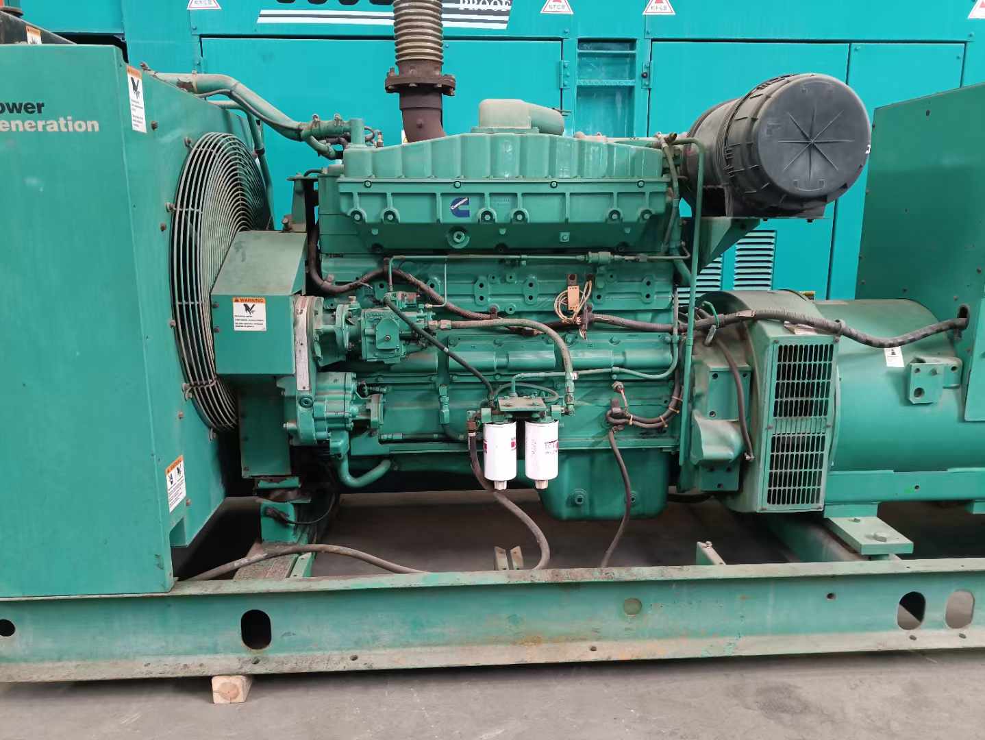 房山过载会对 600kW 柴油发电机组造成哪些损害？