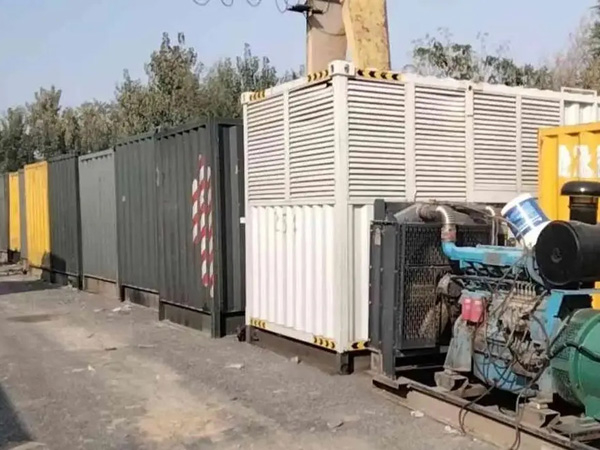 房山200KW柴油发电机机组每小时油耗是多少？