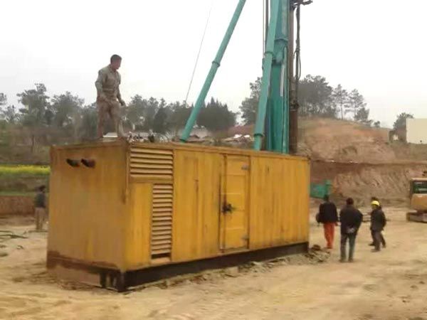 房山如何判断水冷式机油散热器密封件是否需要更换？